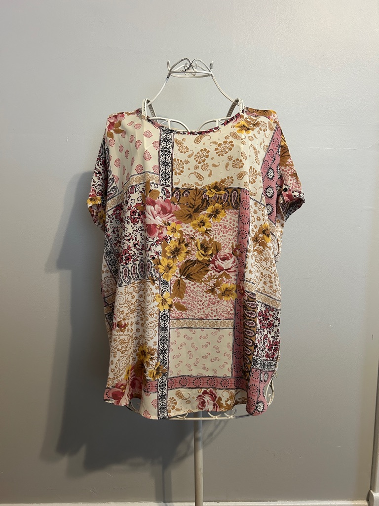 Maurices Patchwork Floral Short Sleeve Top In Cream, Pink And Mustard